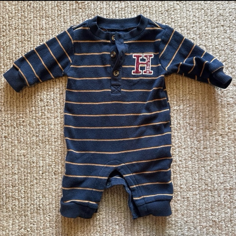 Tommy Hilfiger Navy and Tan Striped Baby Footie